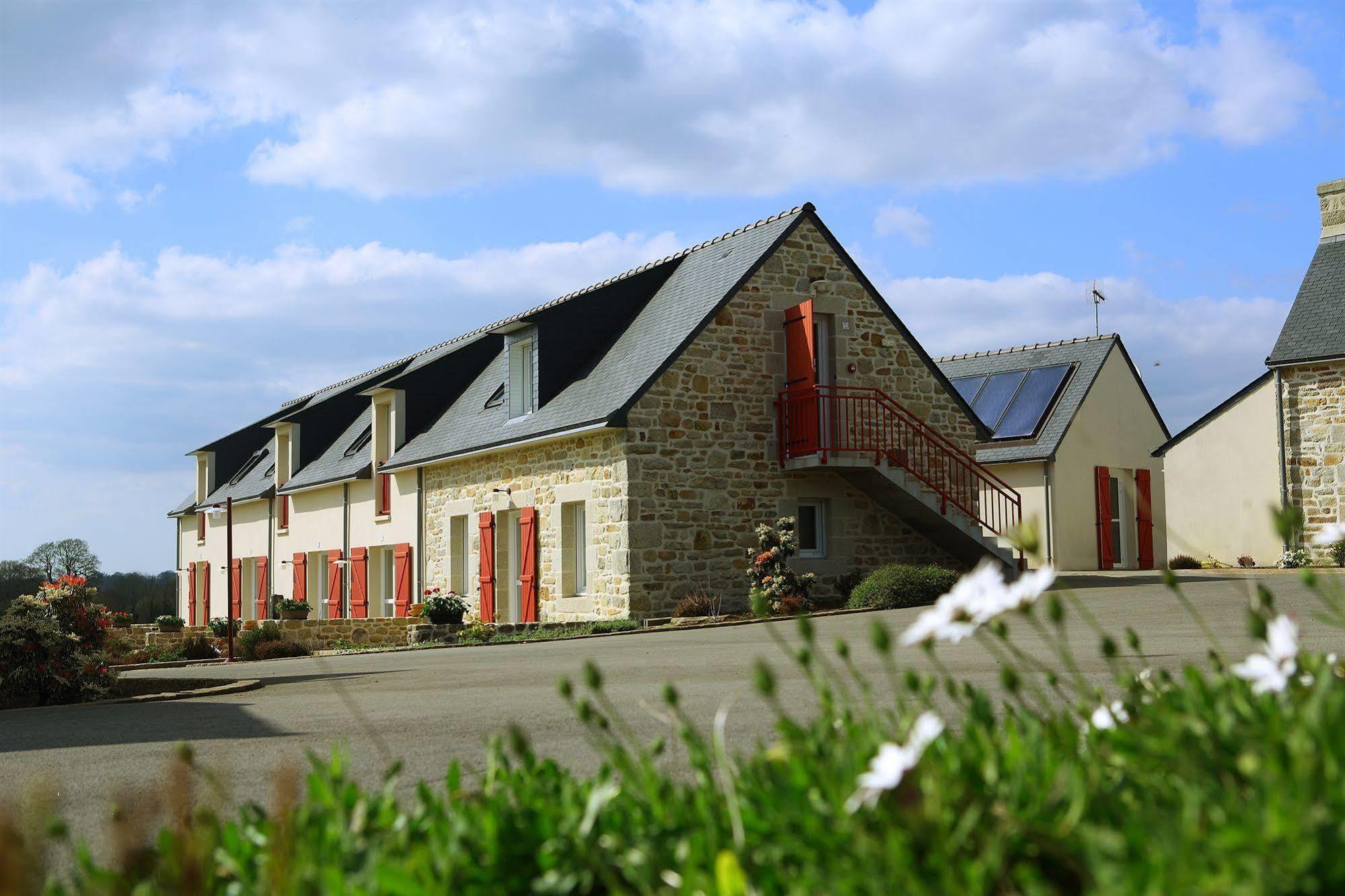 Saint-ÉvarzecLa Ferme De Vur Venアパートメント エクステリア 写真